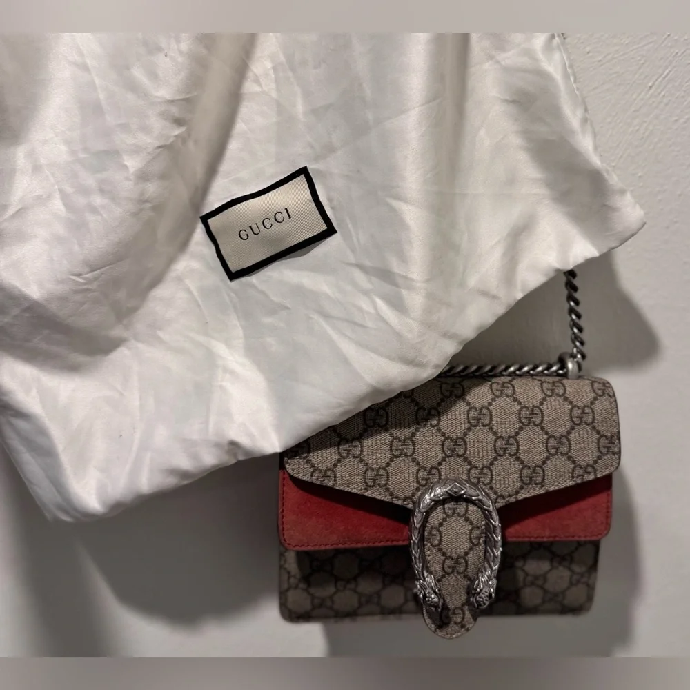 Gucci Dionysus GG Supreme Mini Bag - Picture 10 of 15